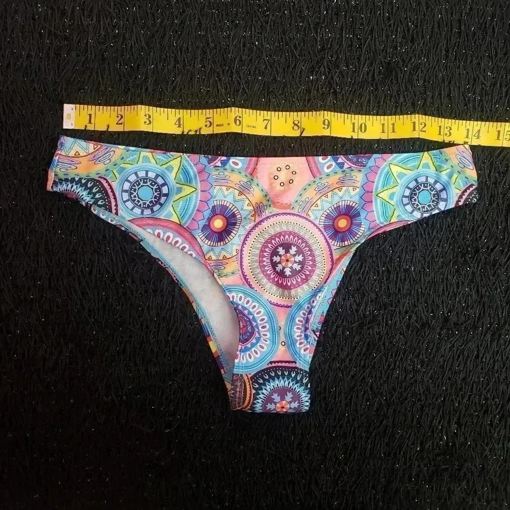 Kaleidoscope Pattern 2-Piece Bikini - Picture 5 of 8